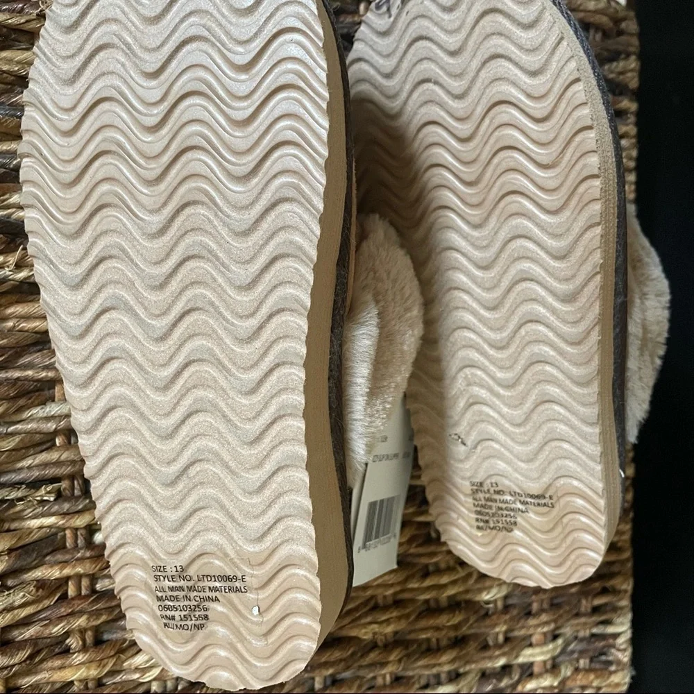 NWT limited too girls slippers emojis star sz 13